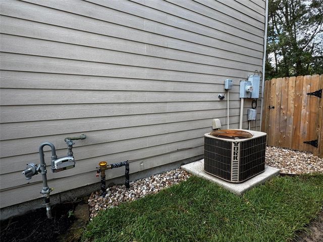 246 W Stedhill Loop W, The Woodlands, TX 77384