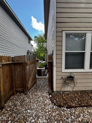 246 W Stedhill Loop W, The Woodlands, TX 77384