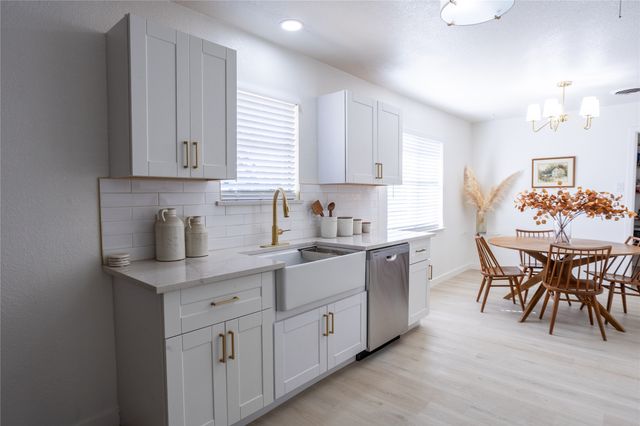 7808 Chantilly Lane, Fort Worth, TX 76134