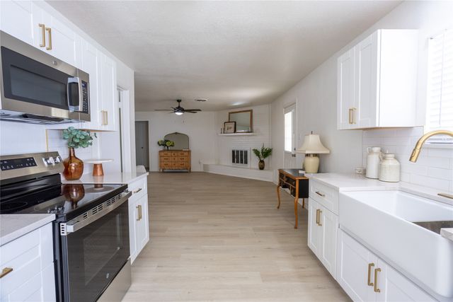 7808 Chantilly Lane, Fort Worth, TX 76134