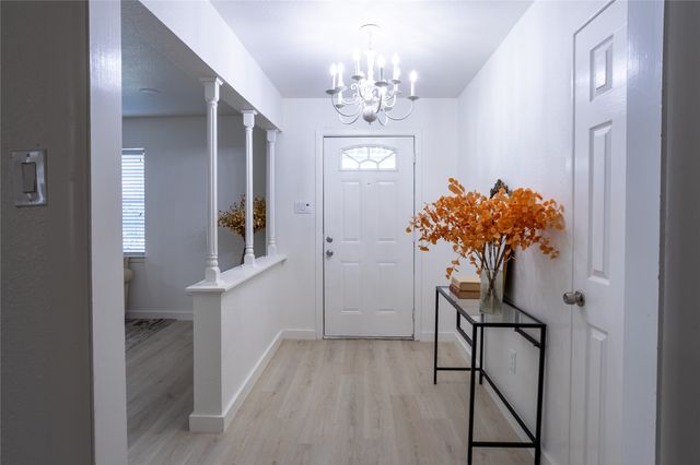 7808 Chantilly Lane, Fort Worth, TX 76134