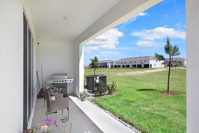 32978 TULIP PETAL LANE, Wesley Chapel, FL 33545