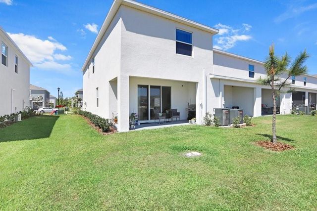 32978 TULIP PETAL LANE, Wesley Chapel, FL 33545