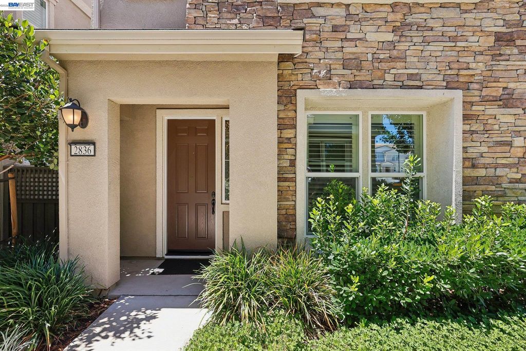 2836 Stringham Way, Dublin, CA 94568
