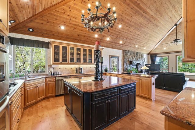 4345 La Brosa Pl, Foresthill, CA 95631