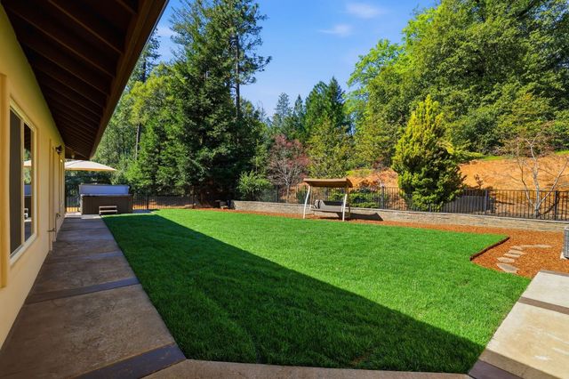 4345 La Brosa Pl, Foresthill, CA 95631