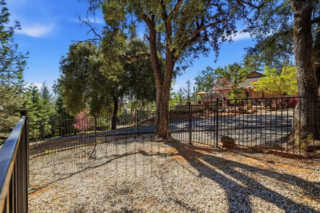 4345 La Brosa Pl, Foresthill, CA 95631