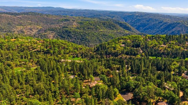 4345 La Brosa Pl, Foresthill, CA 95631