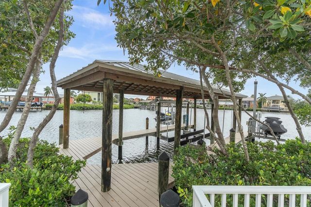 811 BIRDIE WAY, Apollo Beach, FL 33572
