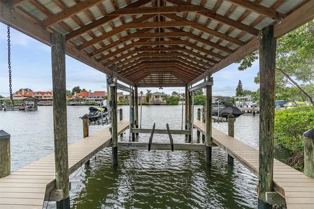 811 BIRDIE WAY, Apollo Beach, FL 33572