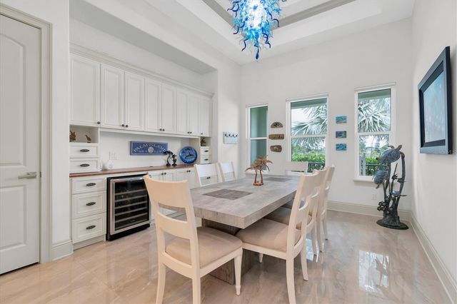 811 BIRDIE WAY, Apollo Beach, FL 33572