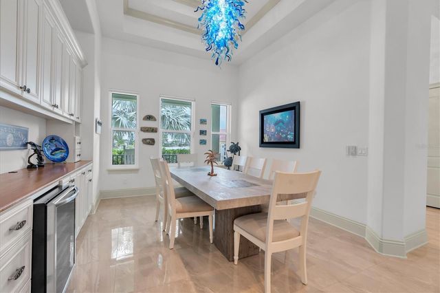 811 BIRDIE WAY, Apollo Beach, FL 33572