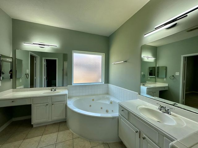 9222 Memorial Grove Drive, Spring, TX 77379