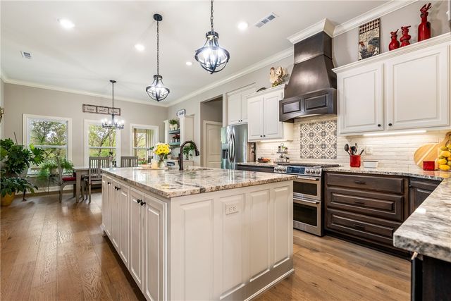 2880 Peck Road, Pea Ridge, AR 72751