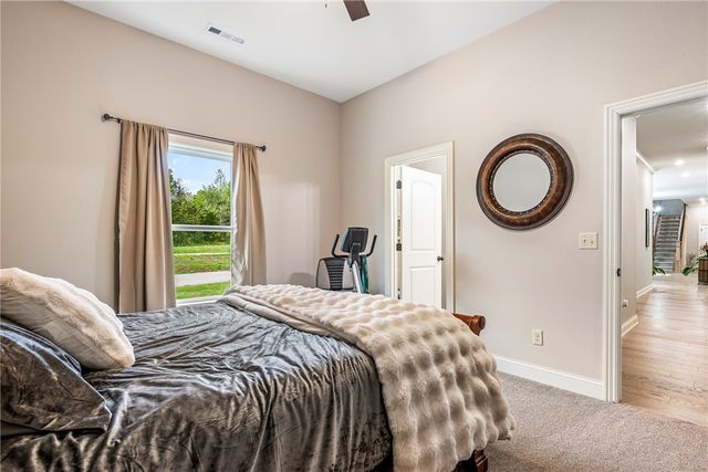 2880 Peck Road, Pea Ridge, AR 72751