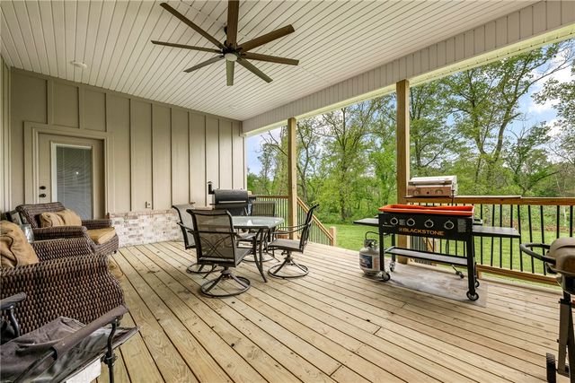 2880 Peck Road, Pea Ridge, AR 72751