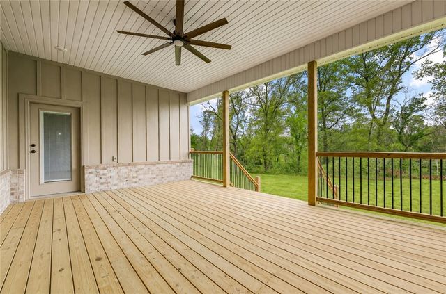 2880 Peck Road, Pea Ridge, AR 72751