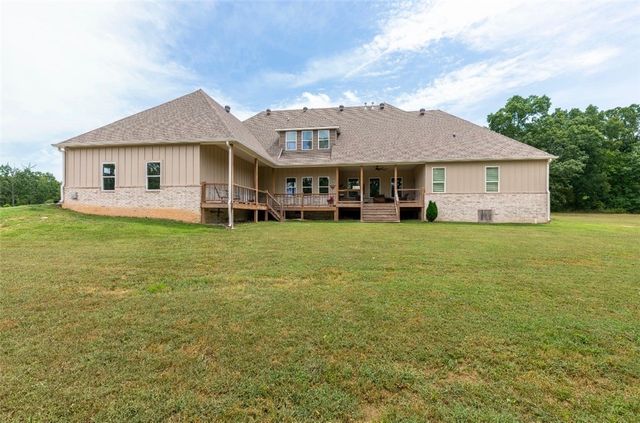 2880 Peck Road, Pea Ridge, AR 72751