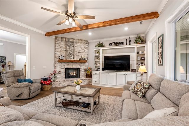 2880 Peck Road, Pea Ridge, AR 72751