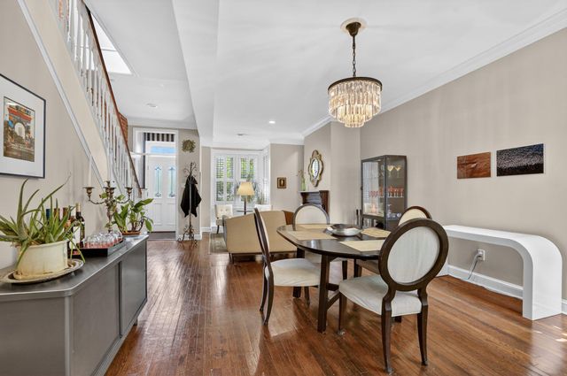 1233 E ST SE, Washington, DC 20003