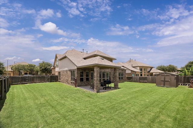 1907 Sapphire Pines Lane, Rosenberg, TX 77469