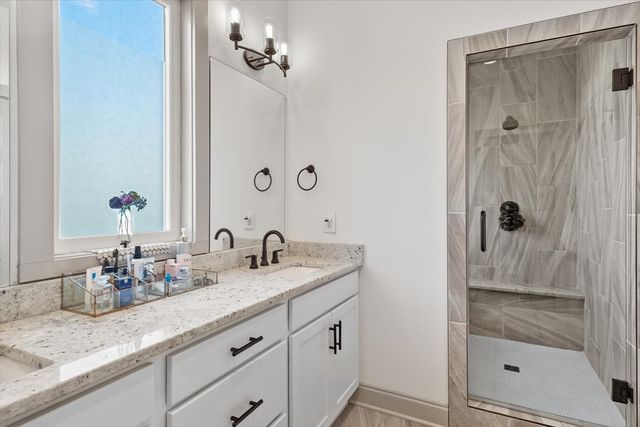 719 Douglas Ave Ste 5, Nashville, TN 37207