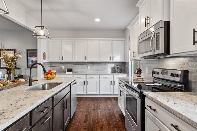 719 Douglas Ave Ste 5, Nashville, TN 37207