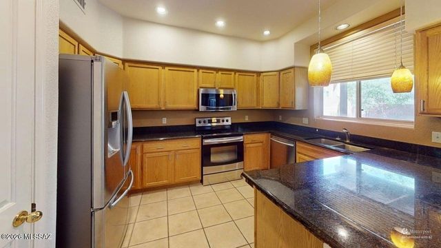 5157 E Calle Vista De Colores, Tucson, AZ 85711