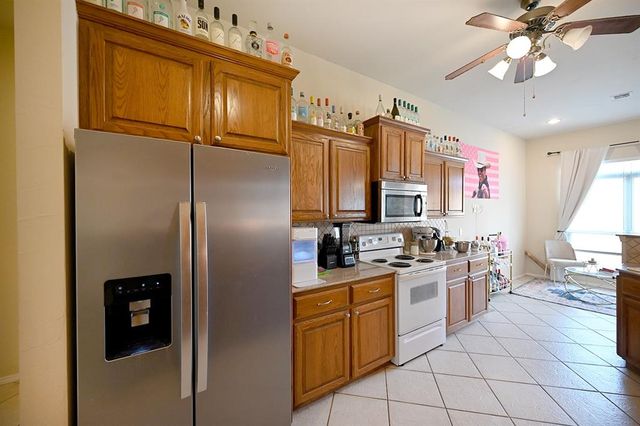 814 S Rock Hollow Court, Stillwater, OK 74074