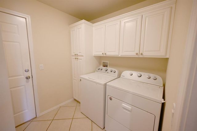 814 S Rock Hollow Court, Stillwater, OK 74074