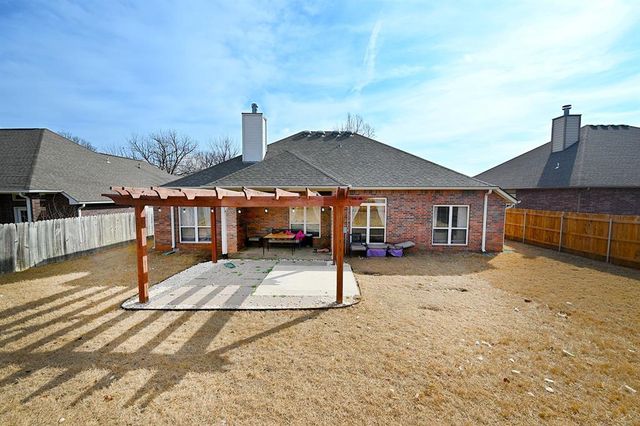 814 S Rock Hollow Court, Stillwater, OK 74074