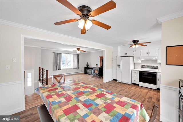 1093 RETTEW MILL RD, Ephrata, PA 17522