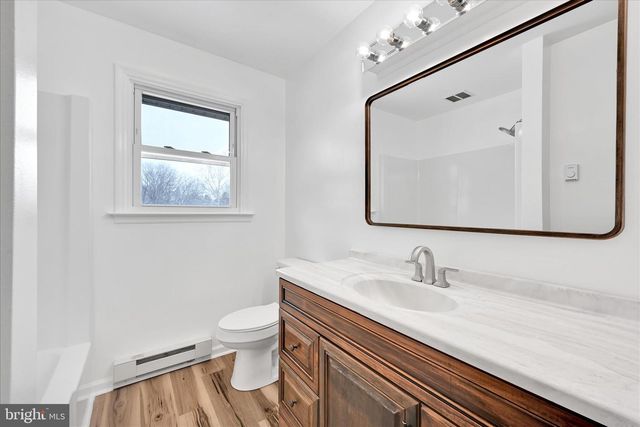 1093 RETTEW MILL RD, Ephrata, PA 17522