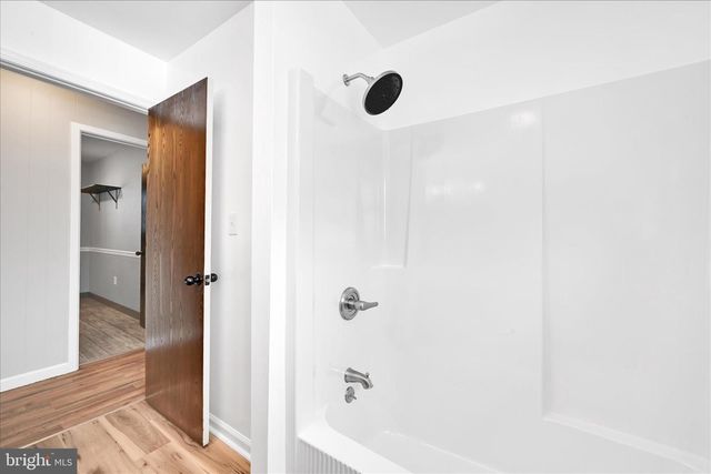 1093 RETTEW MILL RD, Ephrata, PA 17522