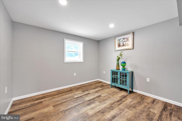 1093 RETTEW MILL RD, Ephrata, PA 17522