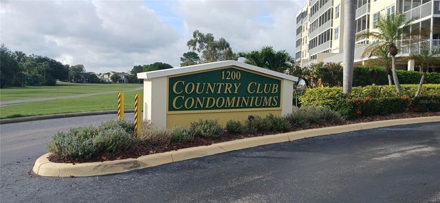 1200 COUNTRY CLUB DRIVE 3302, Largo, FL 33771