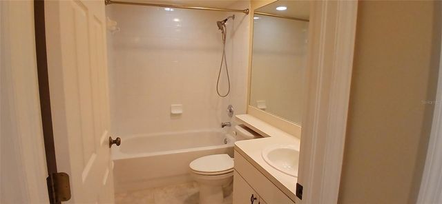 1200 COUNTRY CLUB DRIVE 3302, Largo, FL 33771