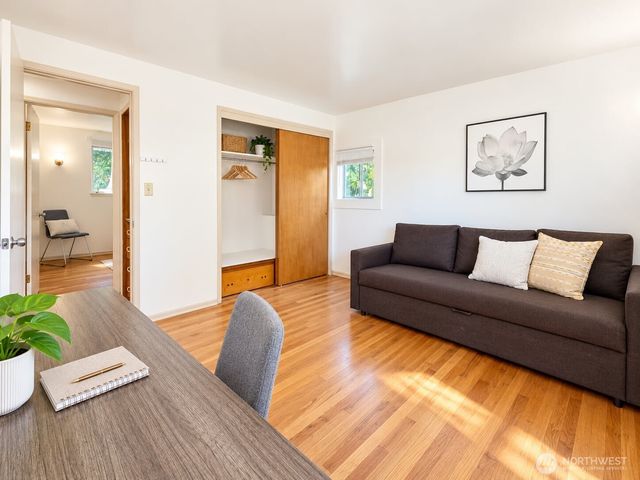 851 SW 116th Street, Seattle, WA 98146