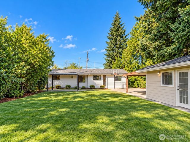 851 SW 116th Street, Seattle, WA 98146