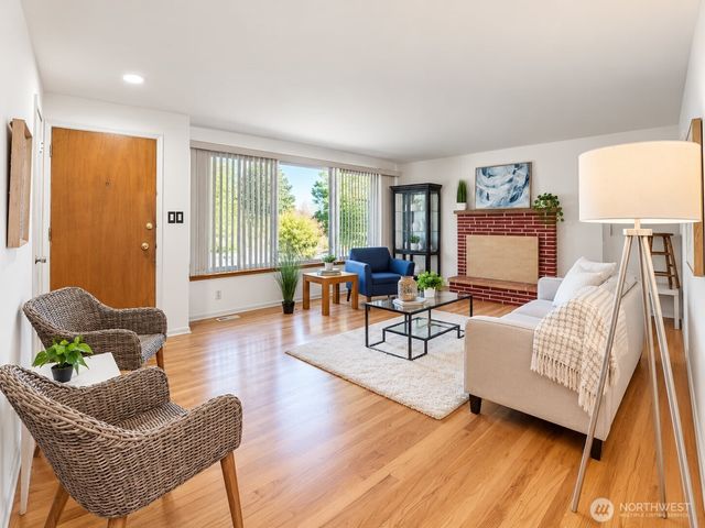 851 SW 116th Street, Seattle, WA 98146