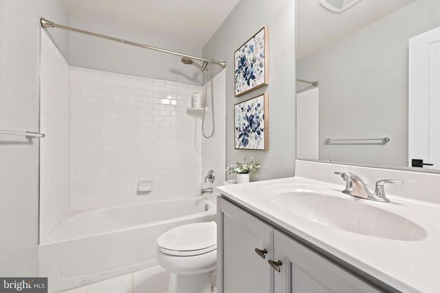 511 TURNER LN, Media, PA 19063