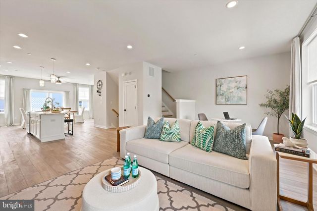 511 TURNER LN, Media, PA 19063