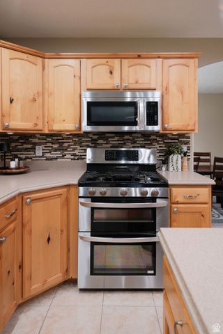 5483 S 3275 W, Roy, UT 84067