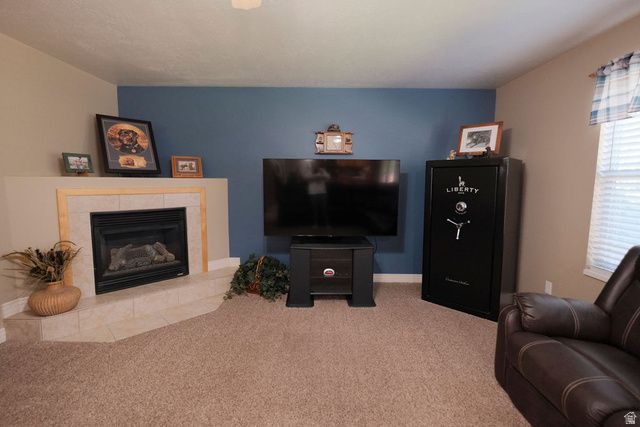 5483 S 3275 W, Roy, UT 84067