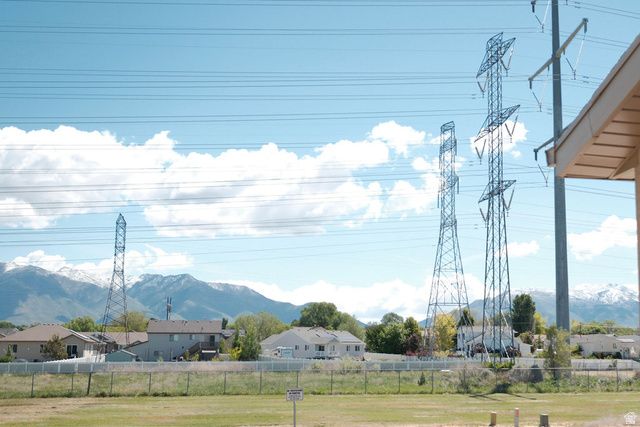 5483 S 3275 W, Roy, UT 84067