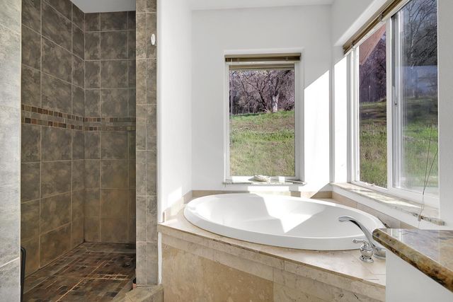 20516 Pleasant Valley Rd, North San Juan, CA 95960