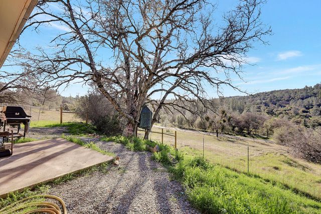 20516 Pleasant Valley Rd, North San Juan, CA 95960