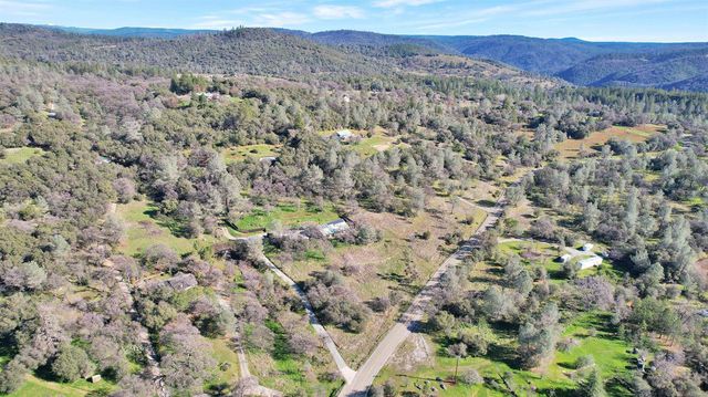 20516 Pleasant Valley Rd, North San Juan, CA 95960