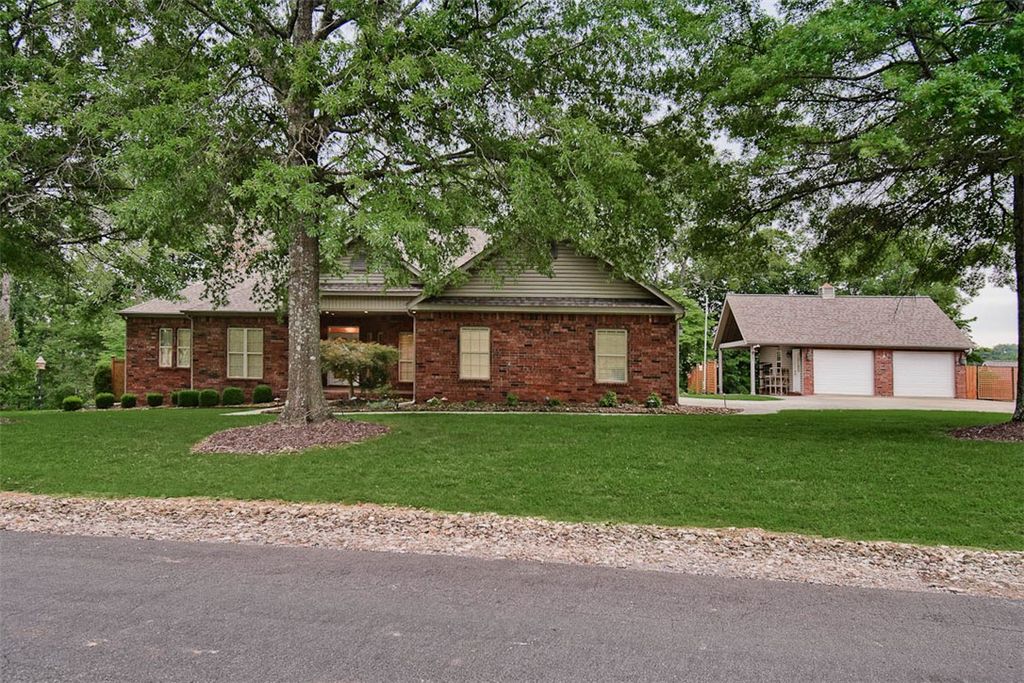 6 Talana Place, Bella Vista, AR 72715