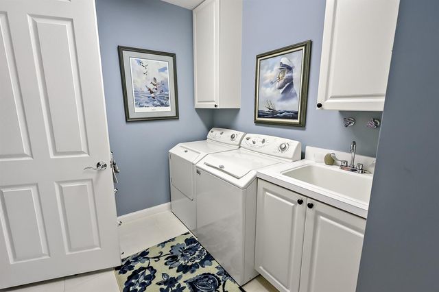 21 Harbour Isle Drive W Ph02, Fort Pierce, FL 34949